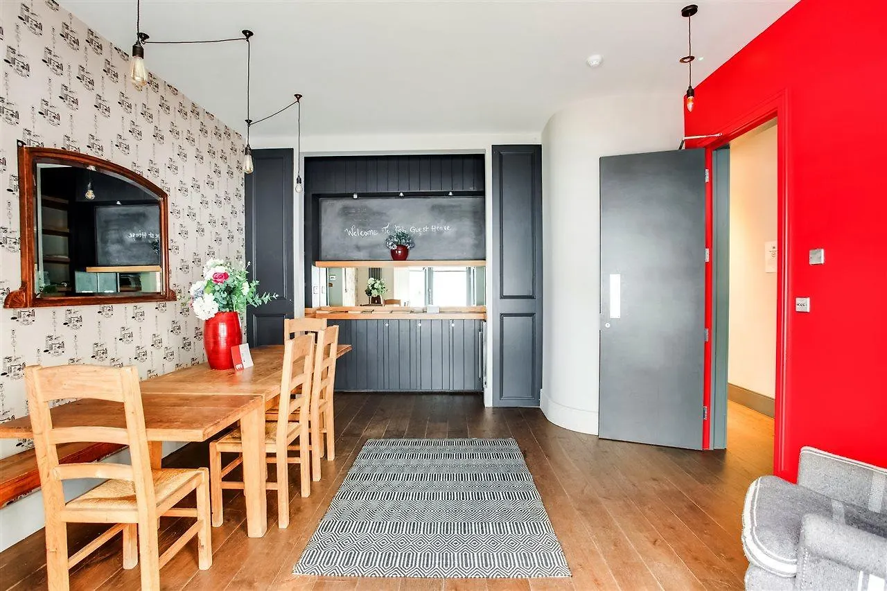 Oyo Fab Guest House Brighton