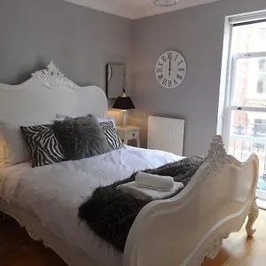 Burlington Apartment