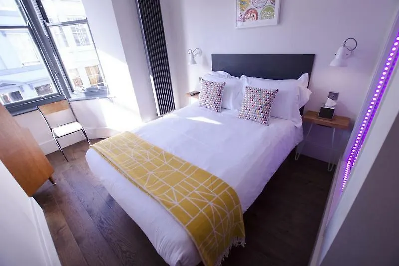 OYO Fab Guest House Hove